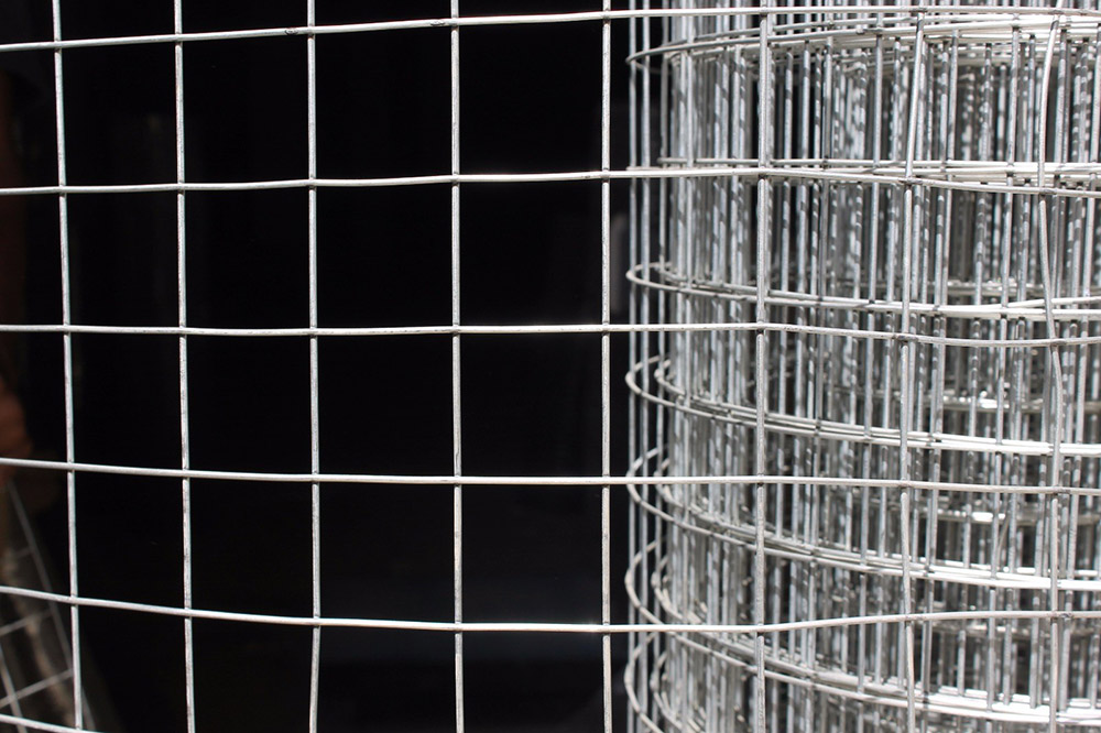 Galvanized Wire Mesh Woven, Twisted & Welded Wire Fabric